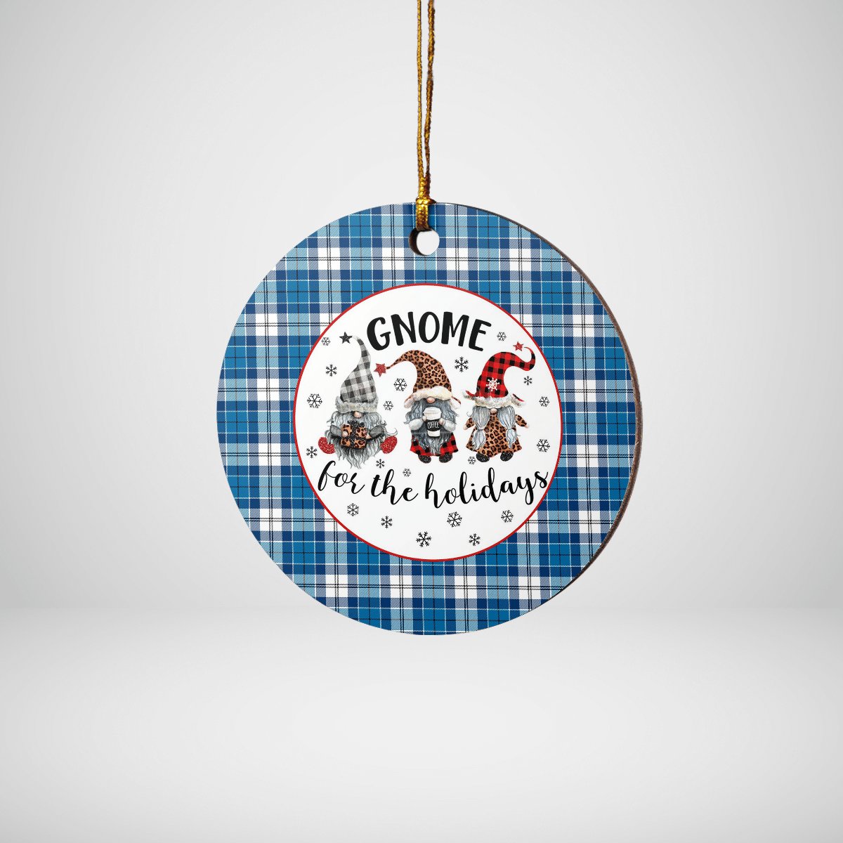 Clan Strathclyde District Tartan Tartan Crest Gnome Round Ceramic Ornament VF83 Strathclyde District Tartan Tartan Christmas   