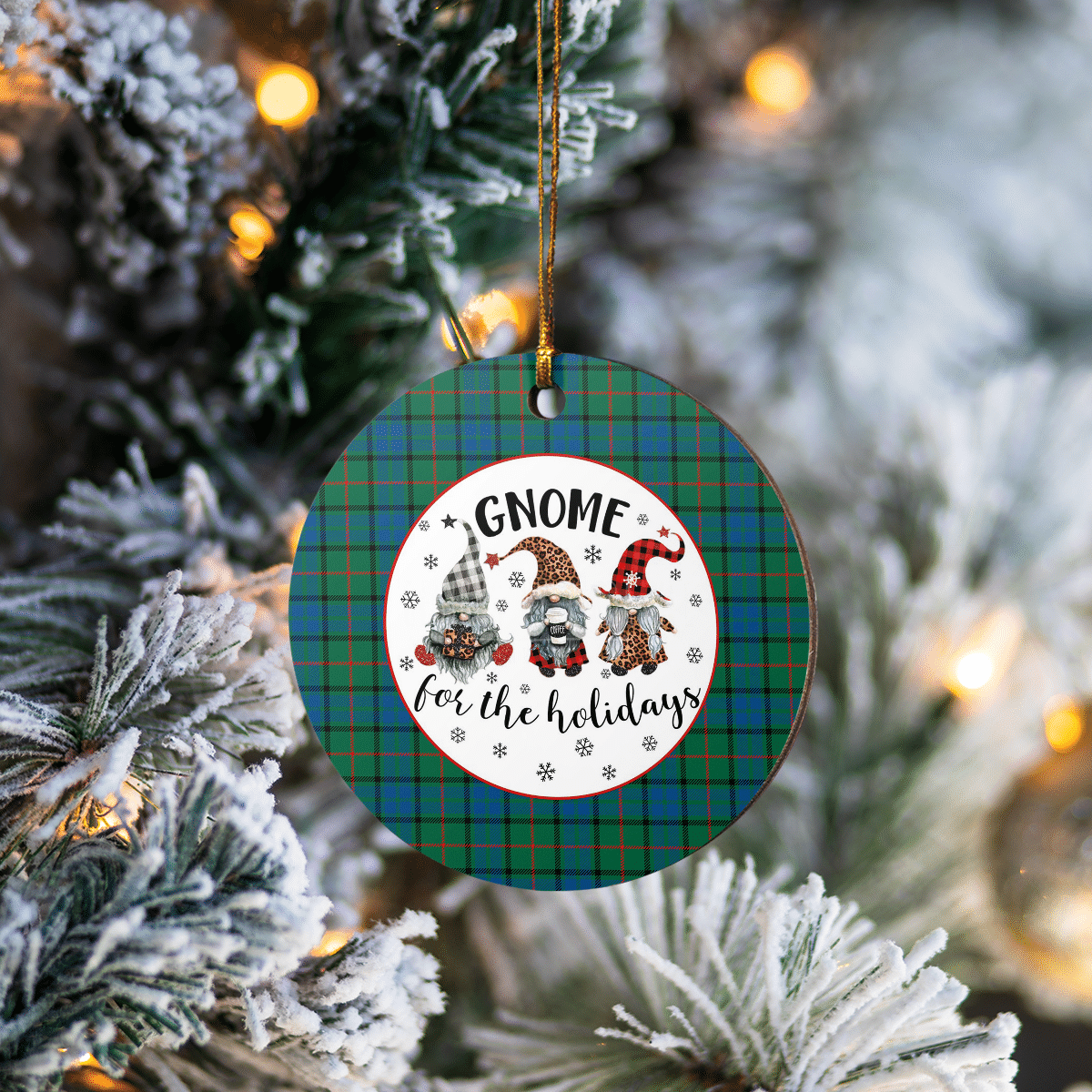 Clan Lauder Tartan Tartan Crest Gnome Round Ceramic Ornament VY37 Lauder Tartan Tartan Christmas   