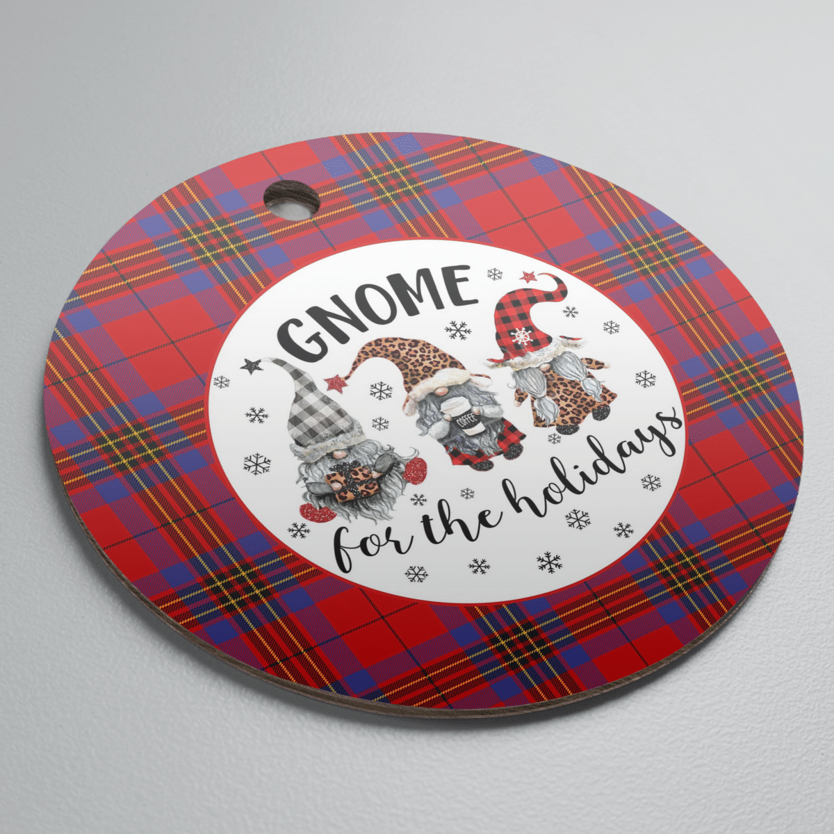 Clan Leslie Modern Tartan Tartan Crest Gnome Round Ceramic Ornament TT23 Leslie Modern Tartan Tartan Christmas   