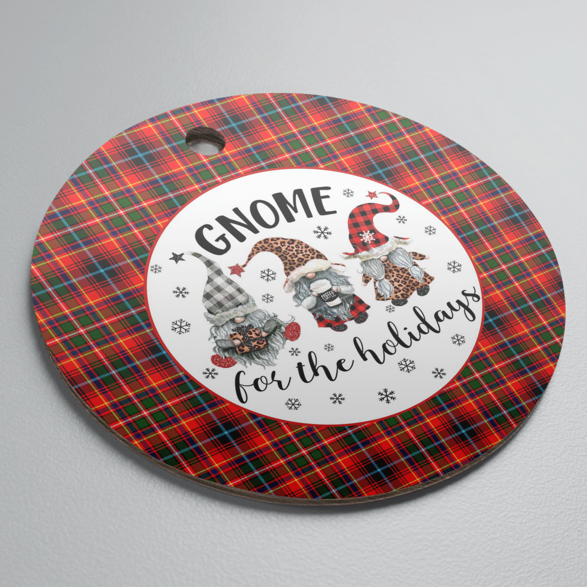 Clan Innes Modern Tartan Tartan Crest Gnome Round Ceramic Ornament WZ90 Innes Modern Tartan Tartan Christmas   