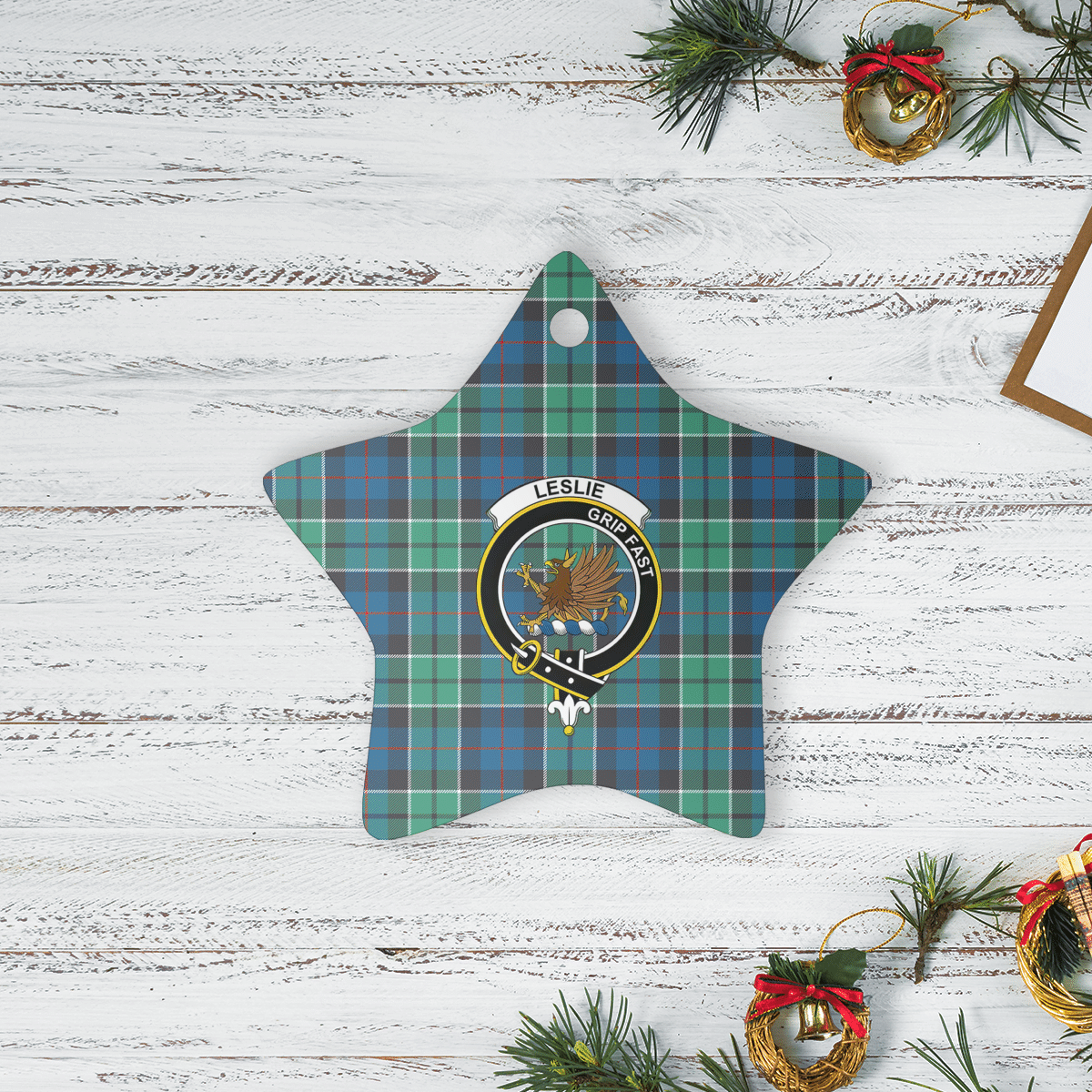 Clan Leslie Hunting Ancient Tartan Crest Star Ceramic Ornament GQ44 Leslie Hunting Ancient Tartan Tartan Christmas   