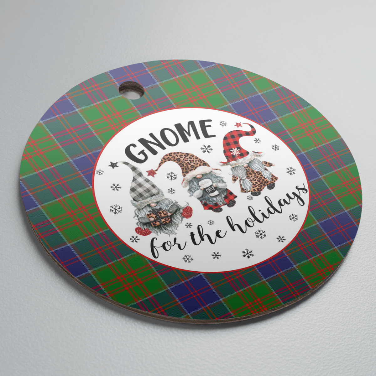 Clan Stewart of Appin Hunting Modern Tartan Tartan Crest Gnome Round Ceramic Ornament XZ32 Stewart of Appin Hunting Modern Tartan Tartan Christmas   