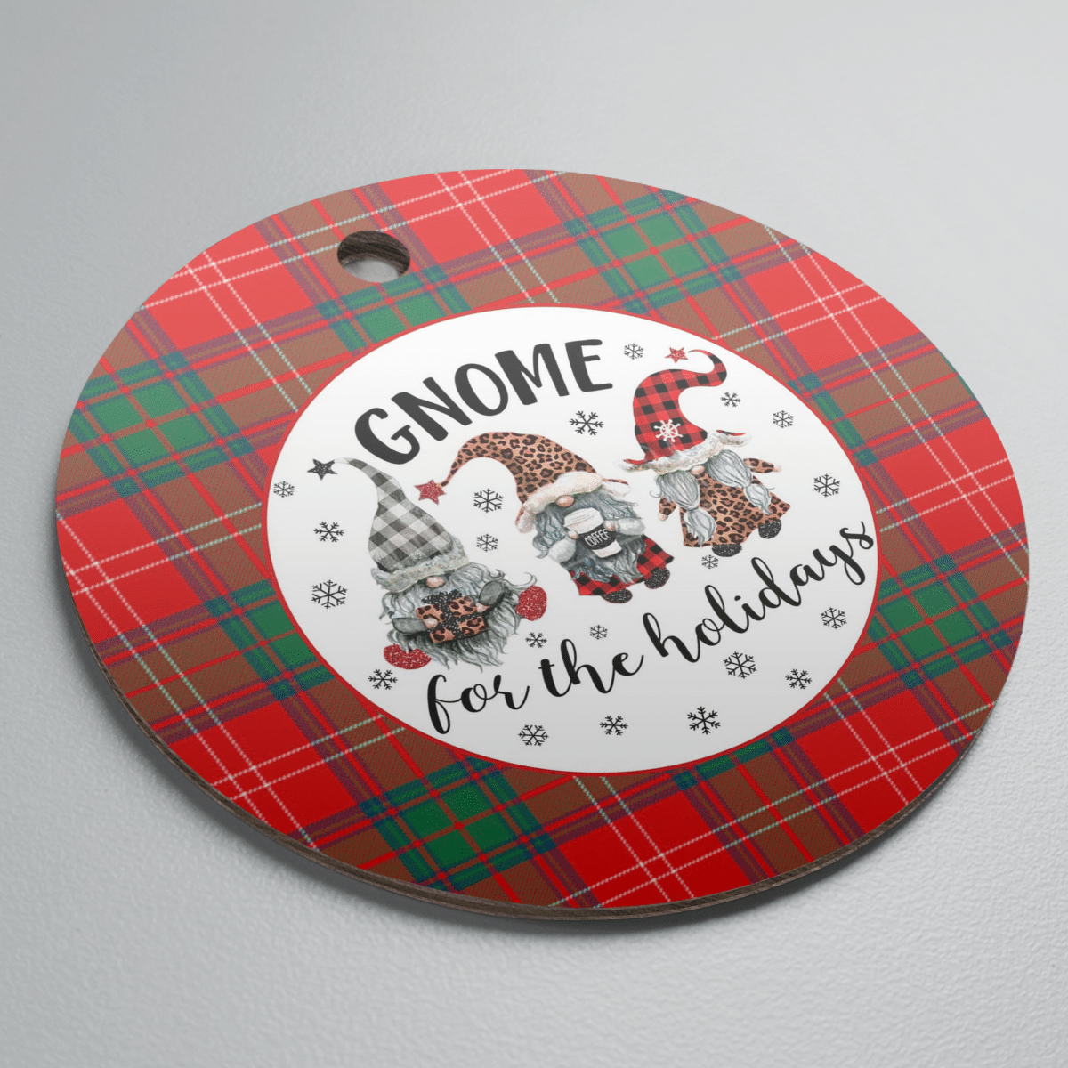 Clan Chisholm Modern Tartan Tartan Crest Gnome Round Ceramic Ornament ZF29 Chisholm Modern Tartan Tartan Christmas   