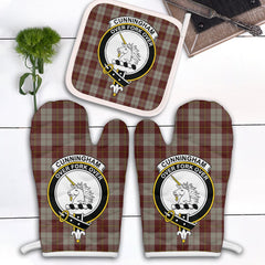 Clan Cunningham Burgundy Dancers Tartan Crest Oven Mitt And Pot Holder (2 Oven Mitts + 1 Pot Holder) SZ55 Clan Cunningham Tartan Today   