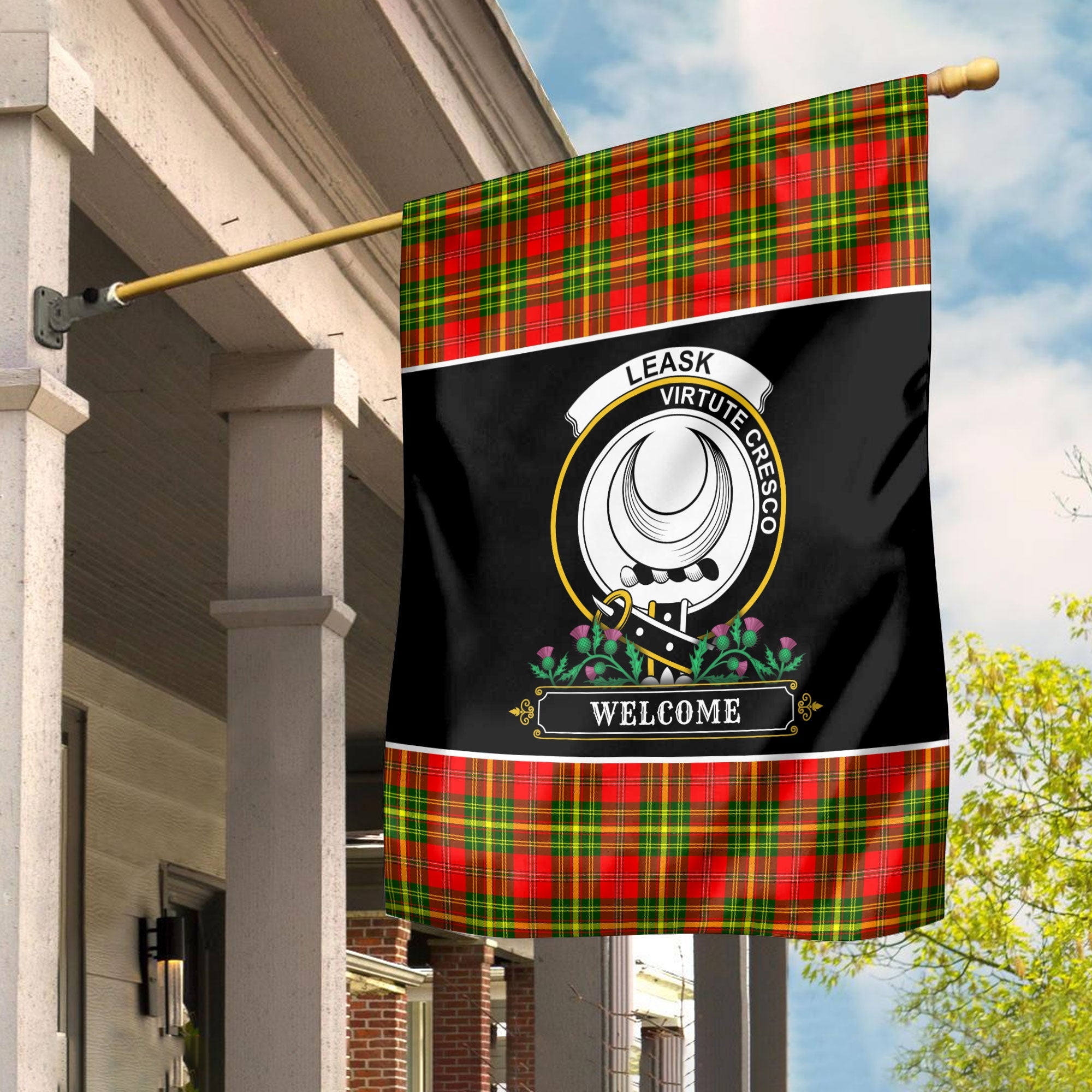 Clan Leask Tartan Crest Garden Flag  - Welcome  ZJ89 Clan Leask Tartan Today   