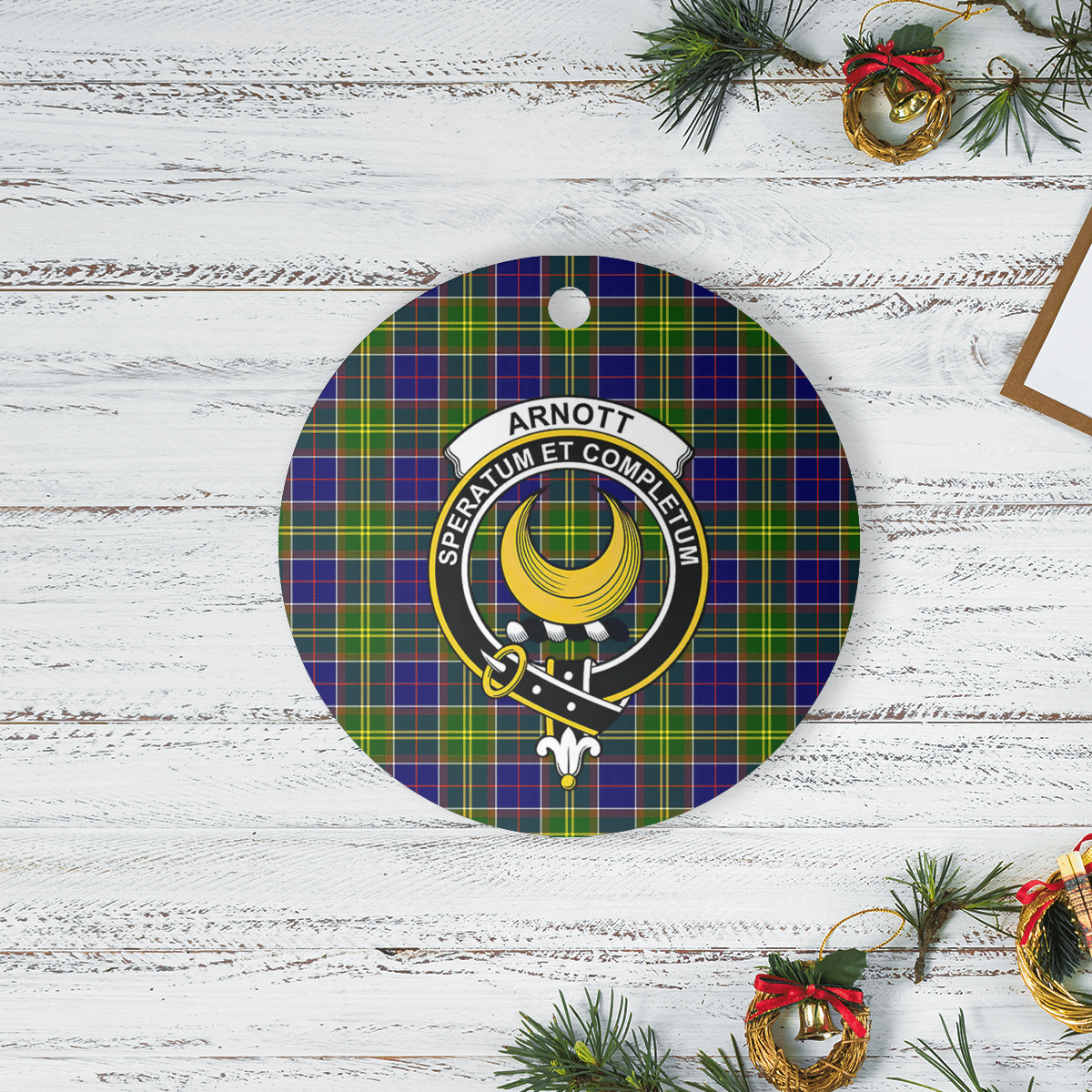 Clan Arnott Tartan Crest Round Ceramic Ornament VJ45 Arnott Tartan Tartan Christmas   