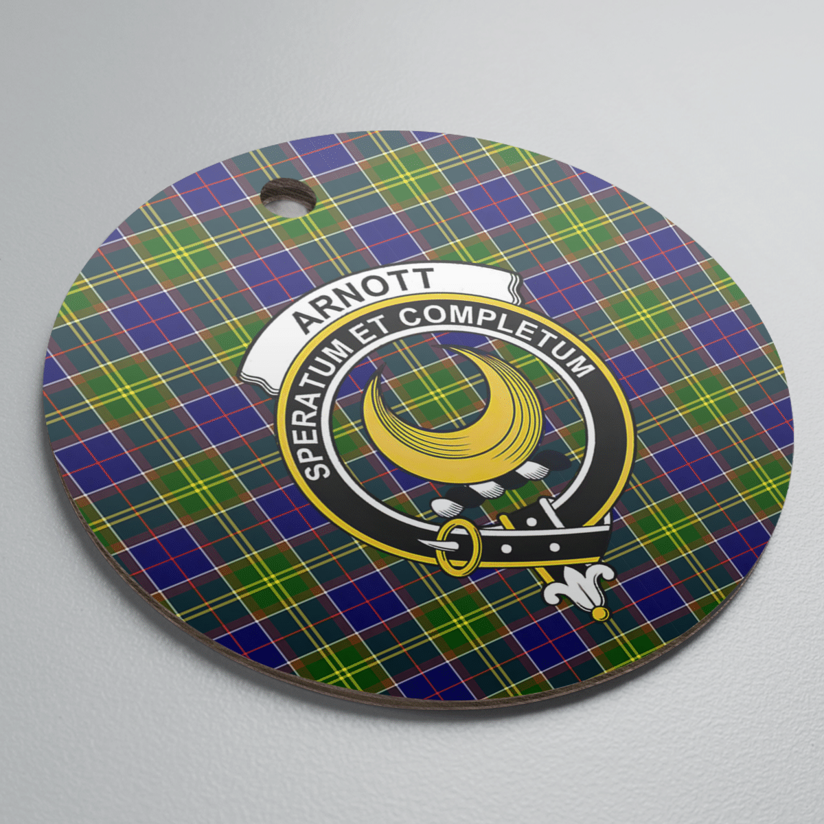 Clan Arnott Tartan Crest Round Ceramic Ornament VJ45 Arnott Tartan Tartan Christmas   