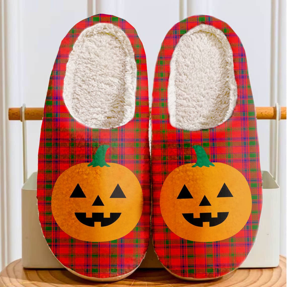 Clan Bain Tartan Halloween Pumpkin Slippers, Fluffy Spooky Slippers NR23 Bain Tartan Tartan Halloween   