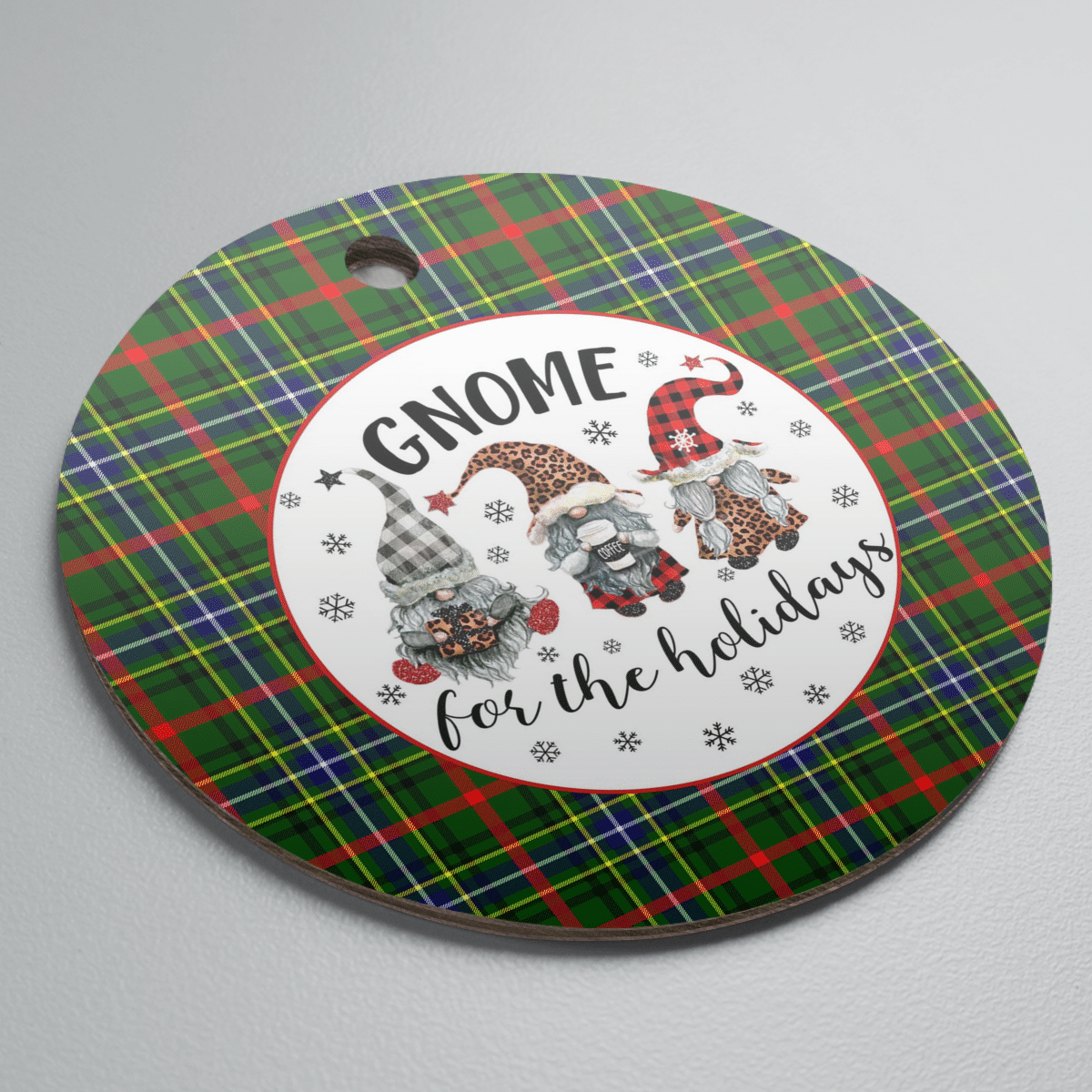 Clan Bisset 1 Tartan Gnome Round Ceramic Ornament AP44 Bisset 1 Tartan Tartan Christmas   