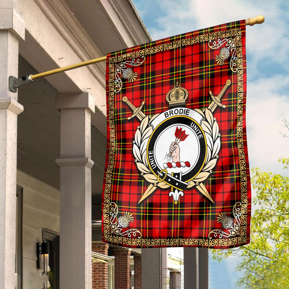 Clan Brodie Modern Tartan Crest Garden Flag  - Celtic Thistle  FE46 Clan Brodie Tartan Today   