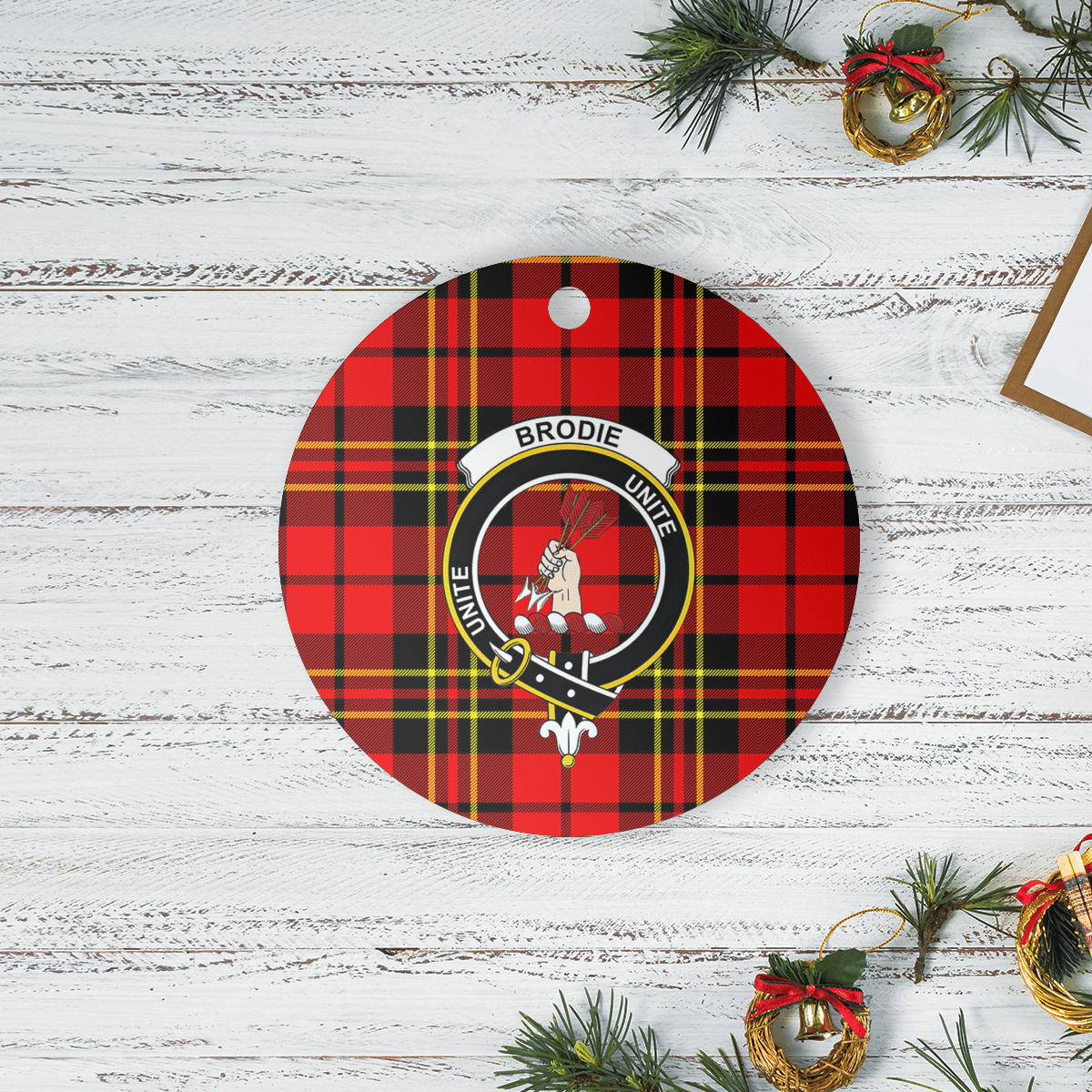 Clan Brodie Modern Tartan Crest Round Ceramic Ornament YL72 Brodie Modern Tartan Tartan Christmas   