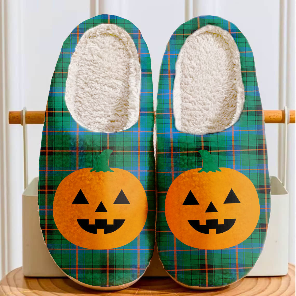 Clan Davidson Ancient Tartan Halloween Pumpkin Slippers, Fluffy Spooky Slippers WX55 Davidson Ancient Tartan Tartan Halloween   