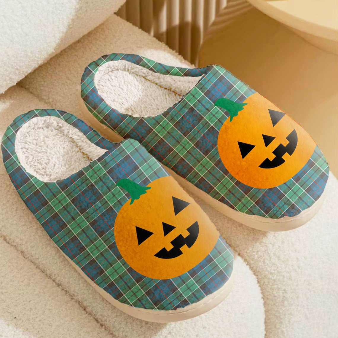 Clan Leslie Hunting Ancient Tartan Halloween Pumpkin Slippers, Fluffy Spooky Slippers SE88 Leslie Hunting Ancient Tartan Tartan Halloween   