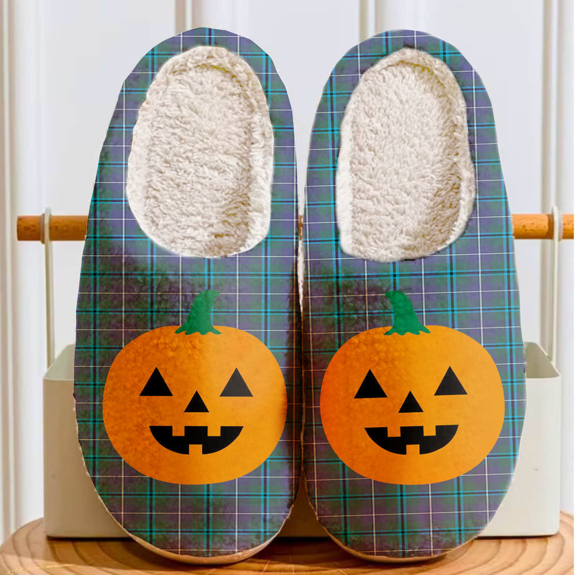 Clan Sandilands (Douglas) Tartan Halloween Pumpkin Slippers, Fluffy Spooky Slippers JG66 Sandilands (Douglas) Tartan Tartan Halloween   