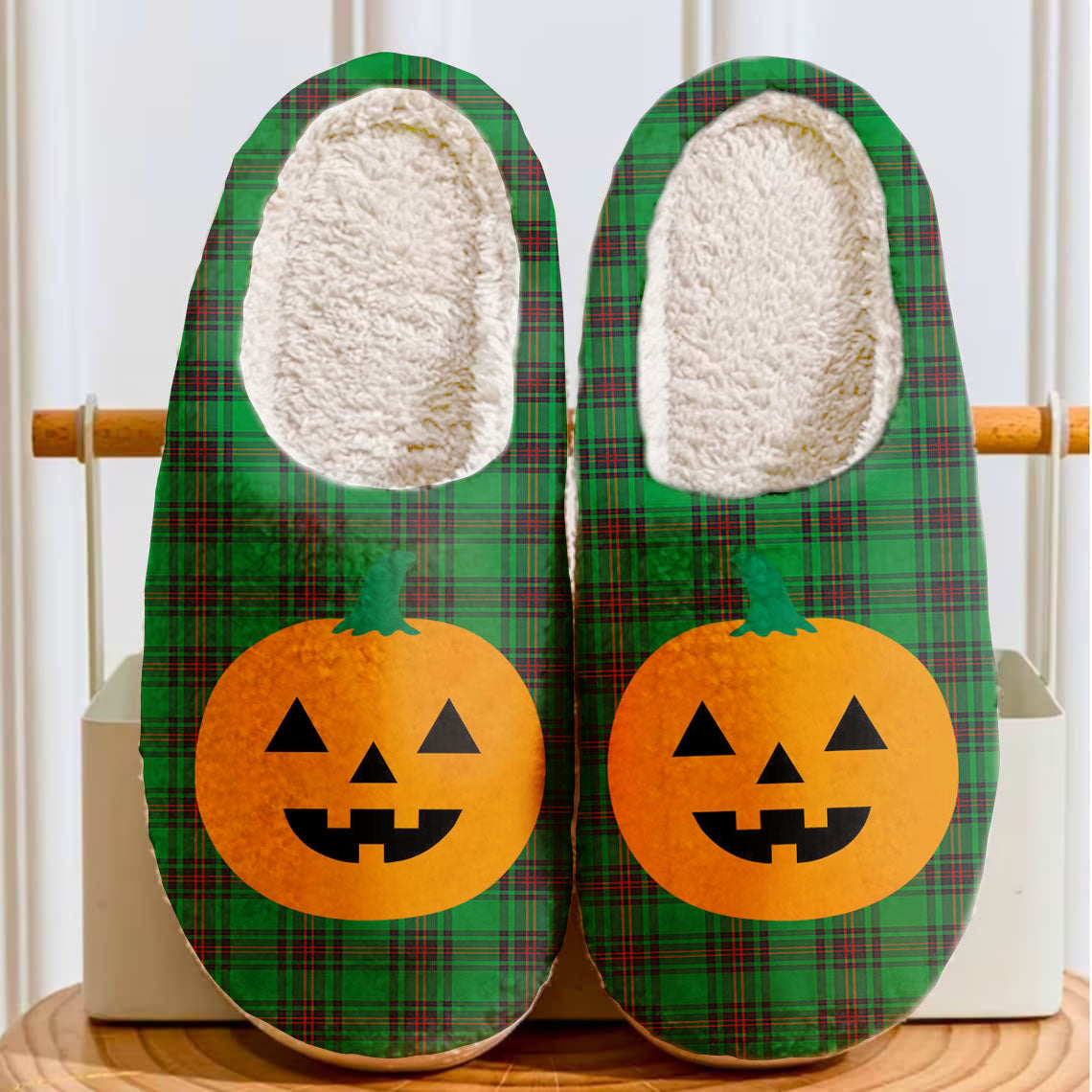 Clan Lundin Tartan Halloween Pumpkin Slippers, Fluffy Spooky Slippers RG19 Lundin Tartan Tartan Halloween   